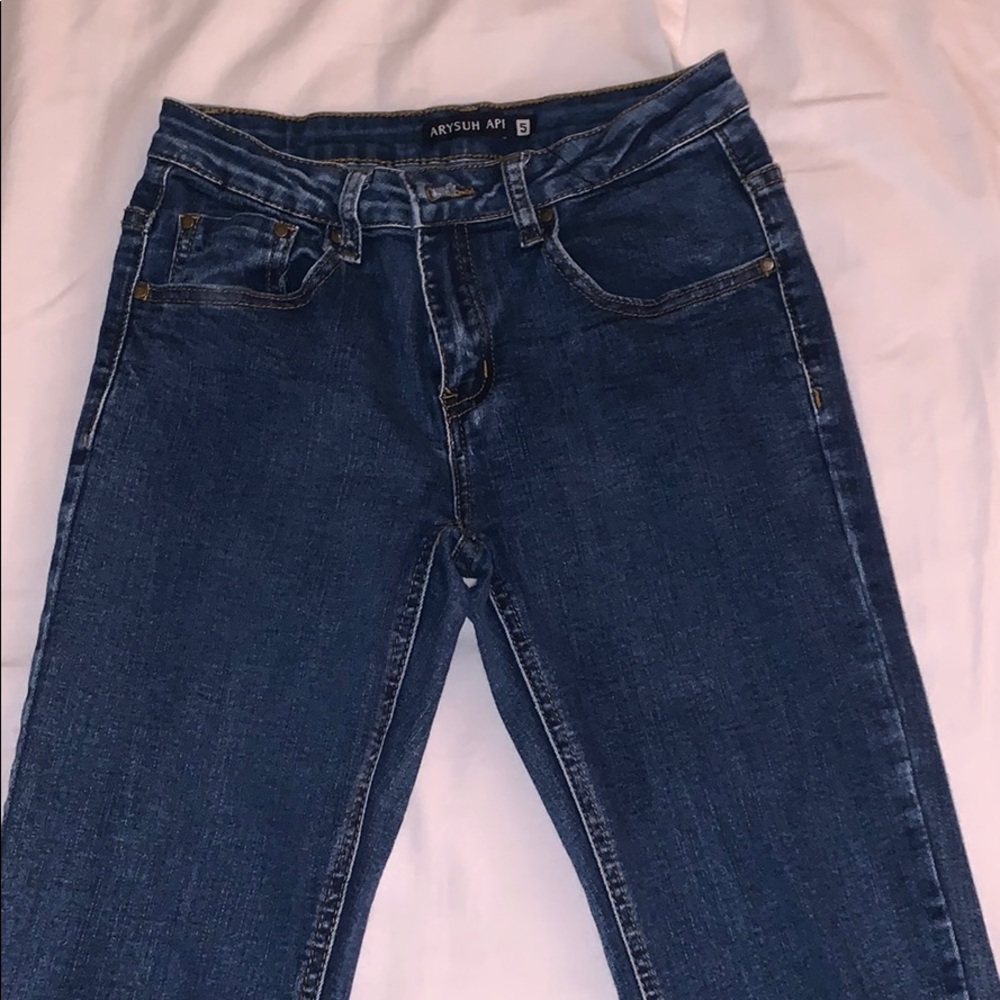 Mid Rise, Dark Blue, Knee Ripped, Jeans